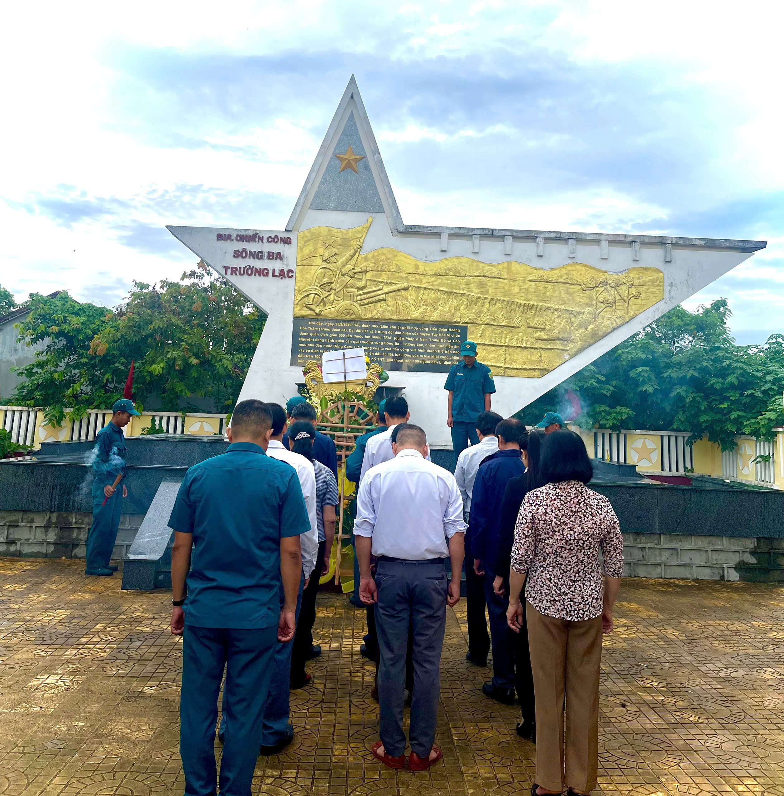 z6955788758610_3da96f53eb8bd31962d08240c559c4e5