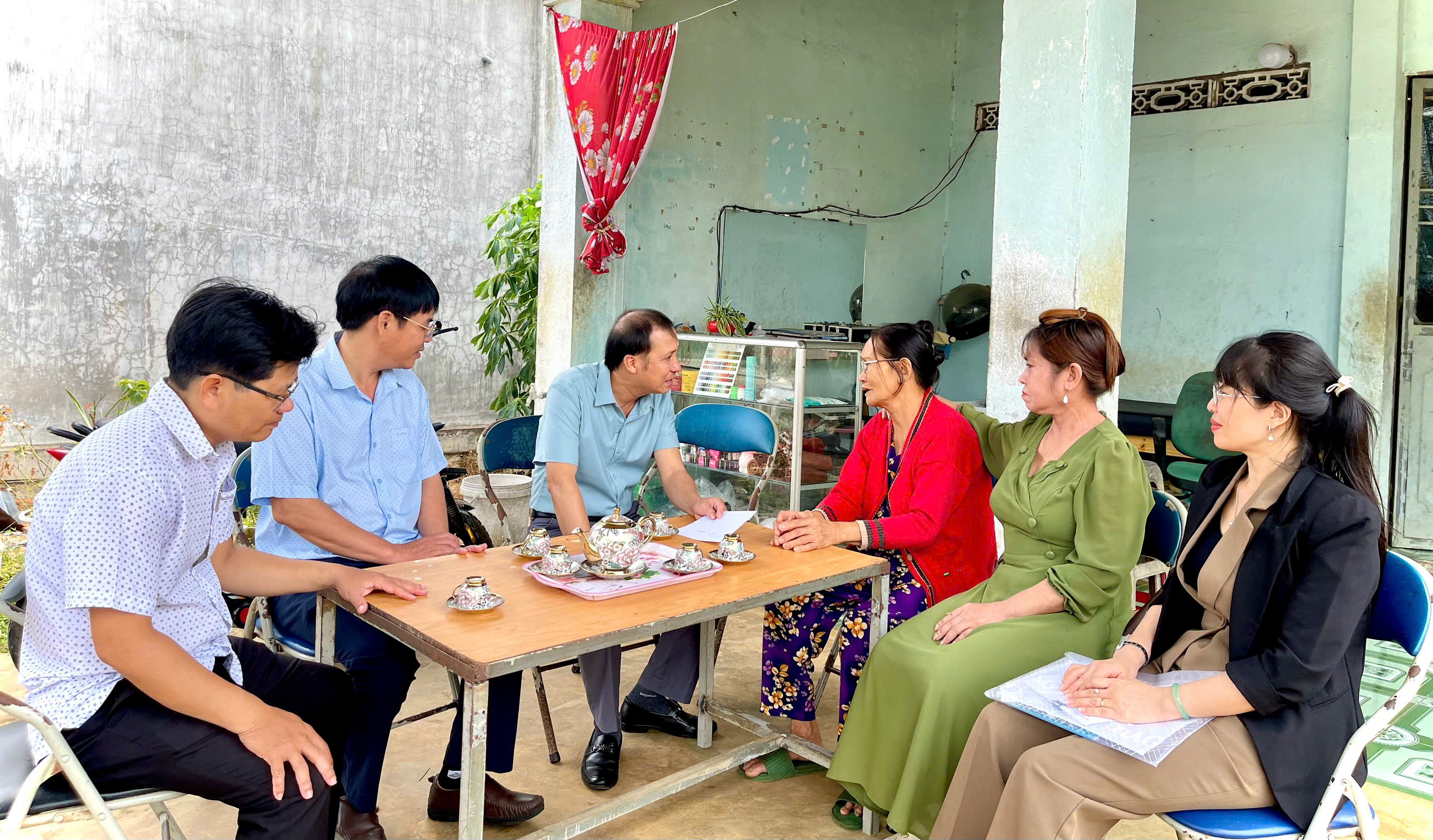 HOẠT ĐỘNG THĂM VÀ TẶNG QUÀ GIA ĐÌNH CHÍNH SÁCH NGƯỜI CÓ CÔNG, THÂN NHÂN GIA ĐÌNH LIỆT SĨ NHÂN DỊP KỶ NIỆM 78 NĂM NGÀY THƯƠNG BINH LIỆT SỸ (27/7/1947 - 27/7/2025)