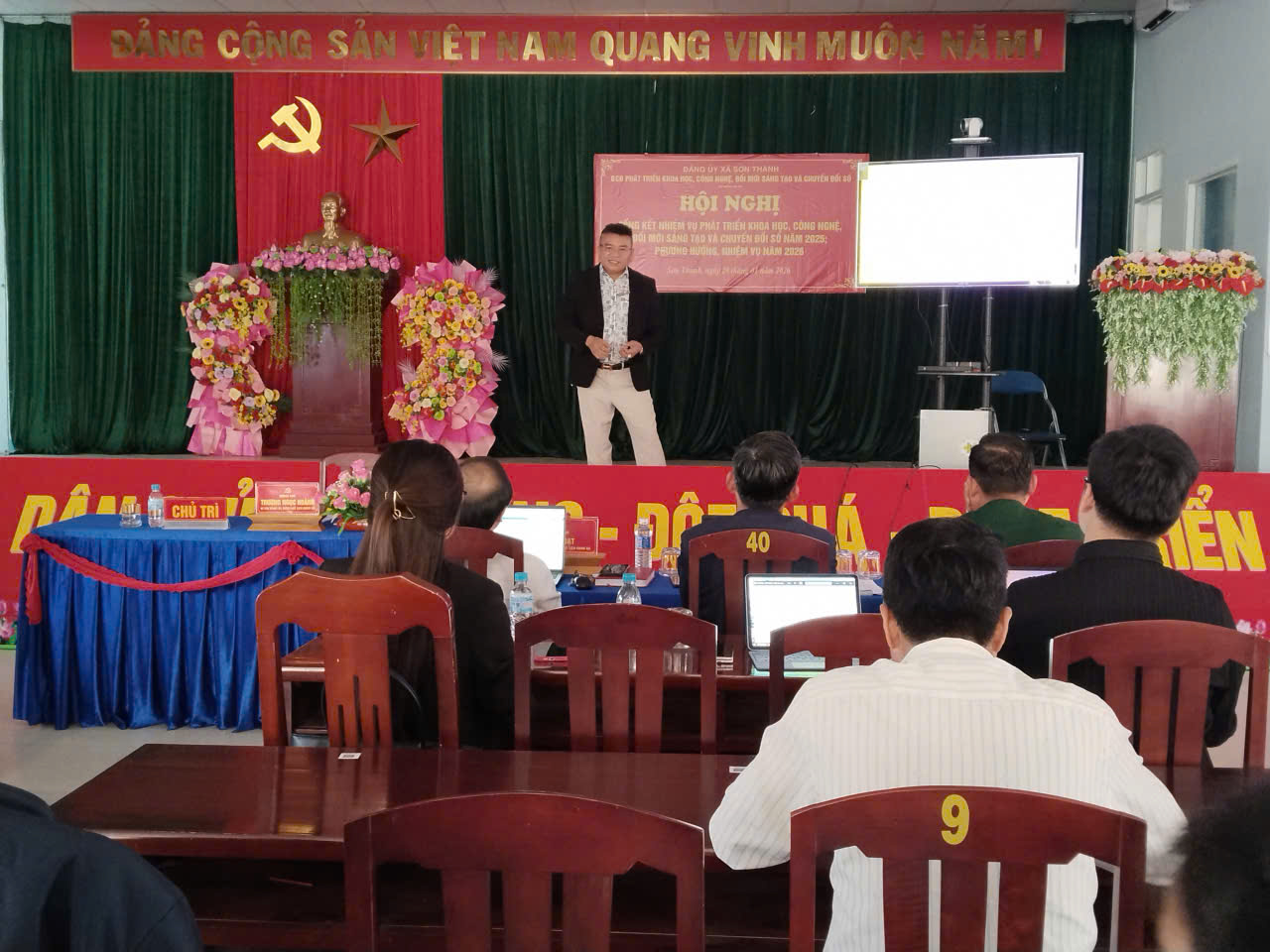 z7479759819188_ff2bba6aa169395501b4500d753719de