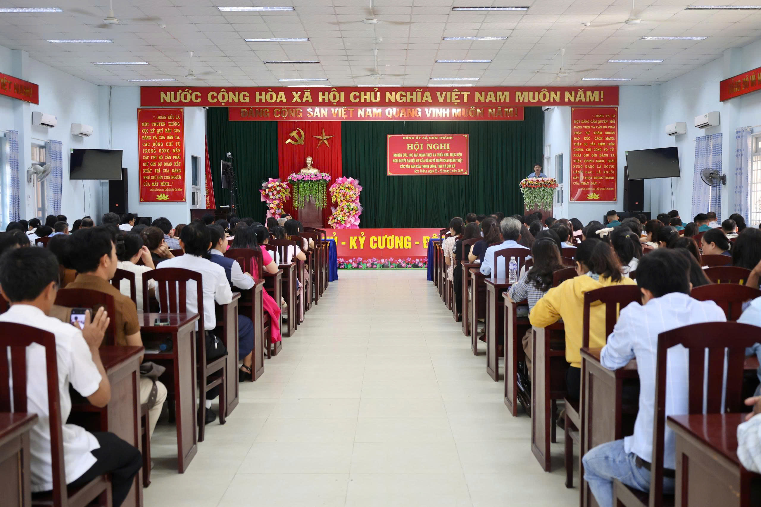 Sơn Thành: Hội nghị quán triệt Nghị quyết Đại hội XIV của Đảng cho đảng viên trong Đảng bộ