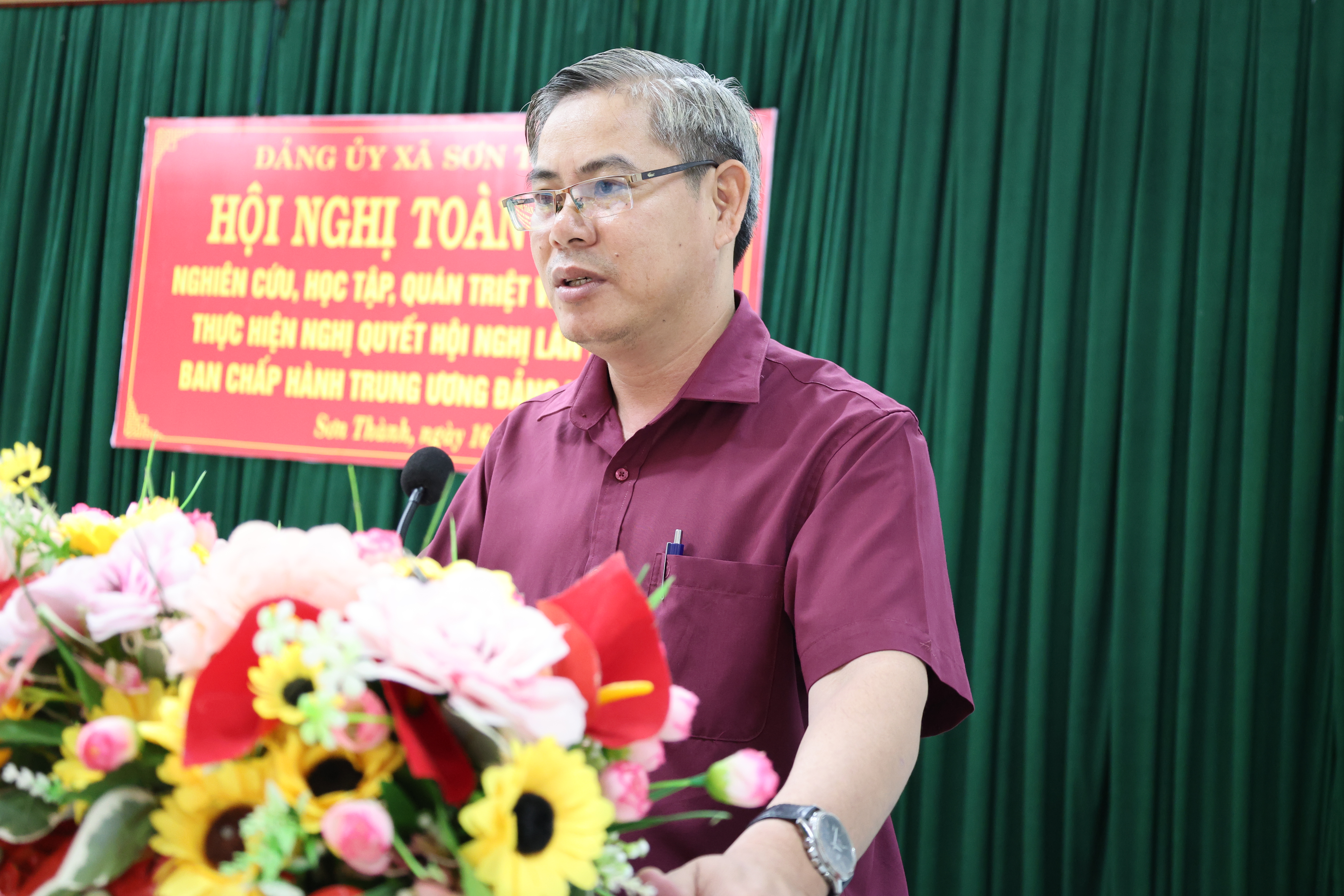 Sơn Thành: Hội nghị nghiên cứu, học tập, quán triệt và triển khai thực hiện Nghị quyết Hội nghị lần thứ tư Ban Chấp hành Trung ương Đảng khóa XIV