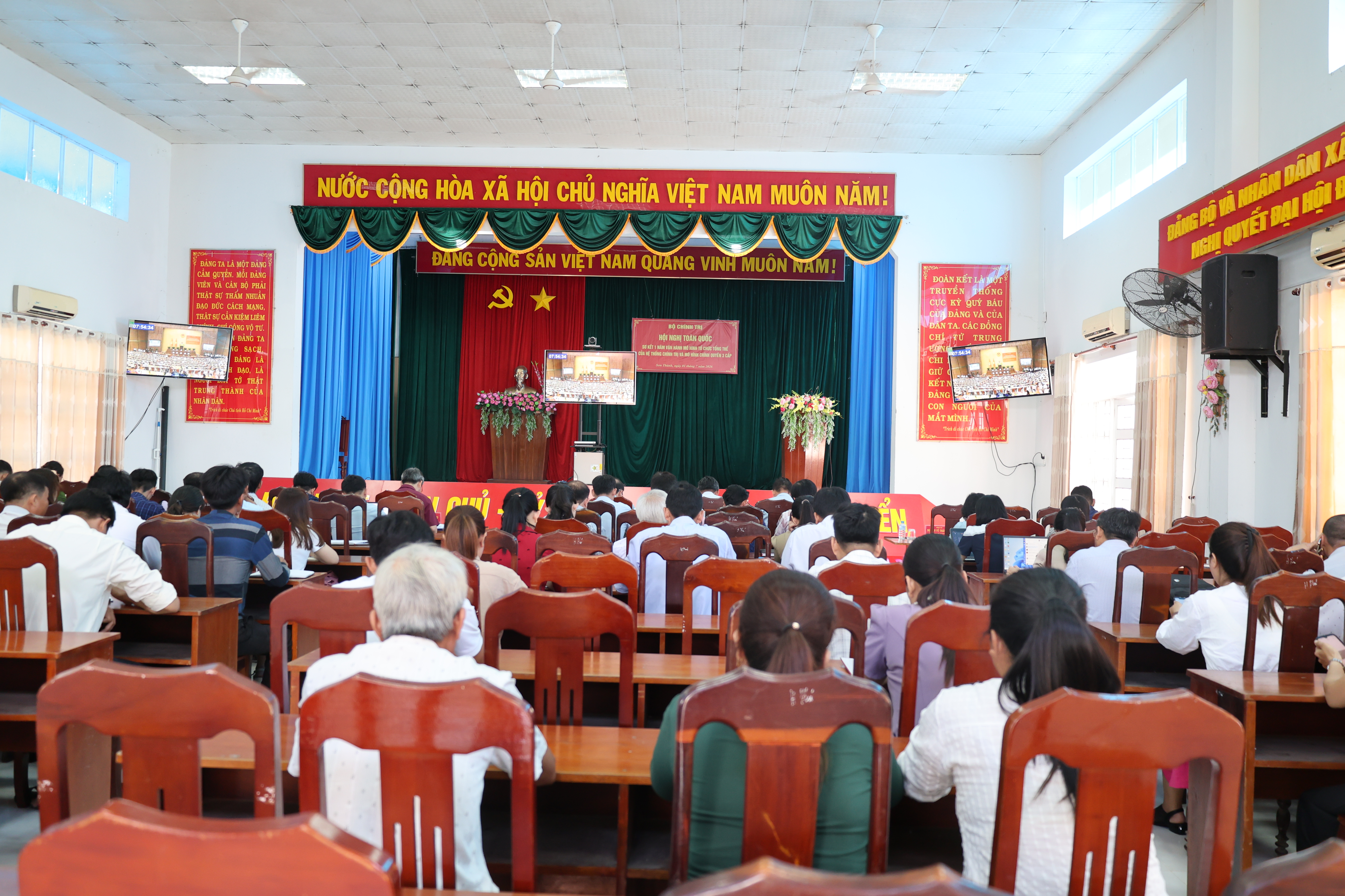 Hội nghị toàn quốc sơ kết 1 năm vận hành mô hình tổ chức tổng thể của hệ thống chính trị và mô hình chính quyền 3 cấp