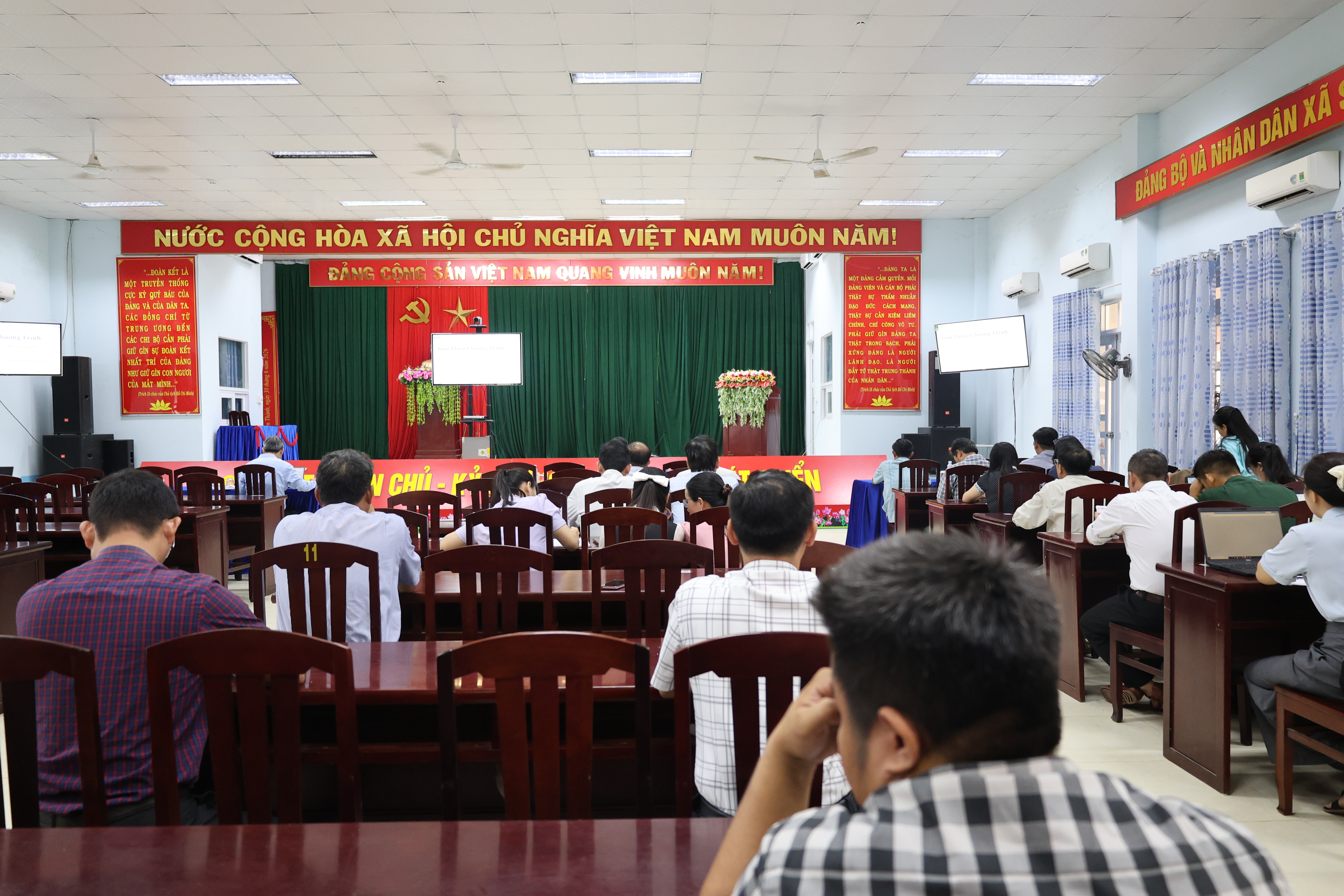 Hội nghị tập huấn nâng cao năng lực số và ứng dụng trí tuệ nhân tạo (AI) trong công tác lãnh đạo, quản lý