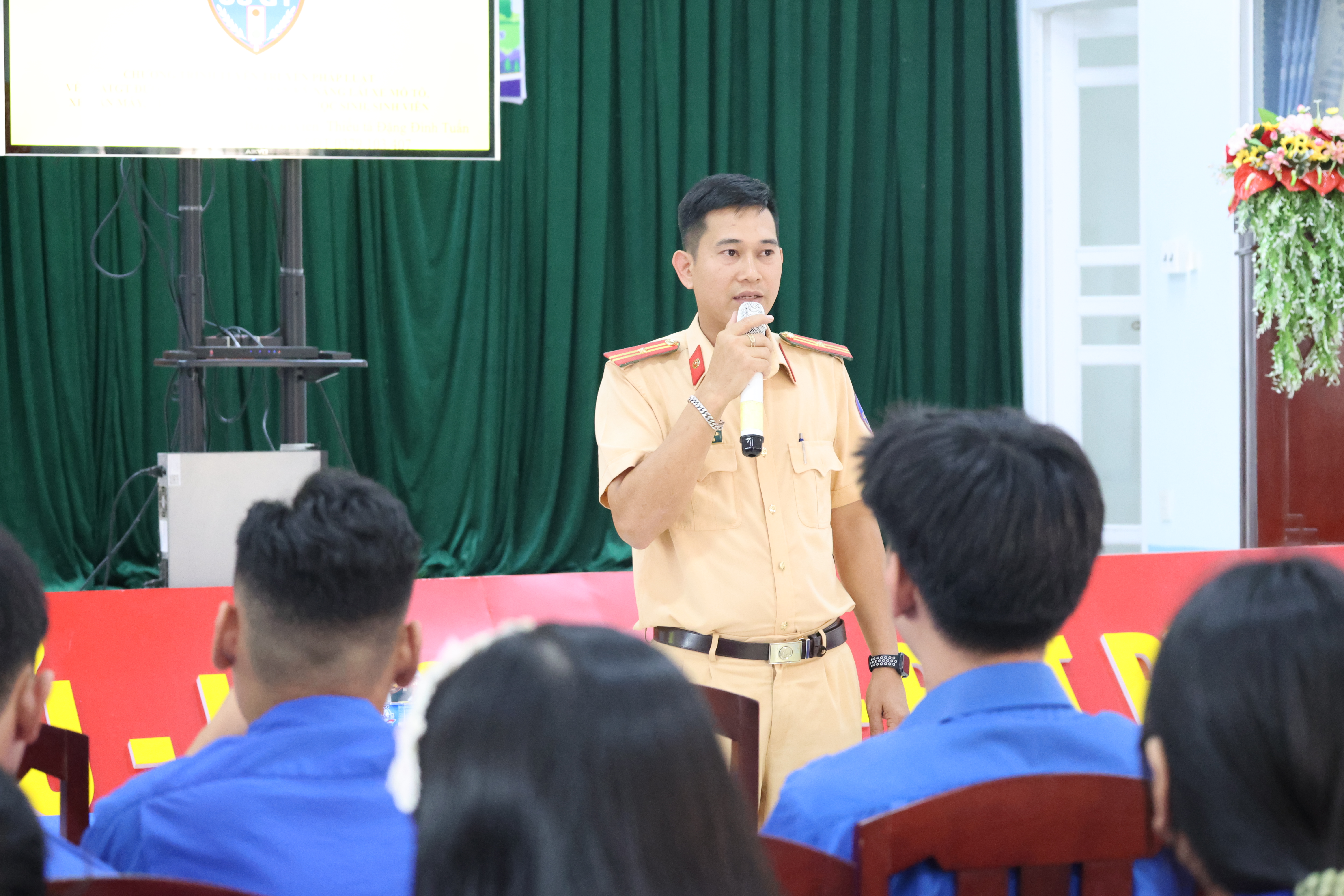 Sơn Thành: Tuyên truyền pháp luật về trật tự, an toàn giao thông cho học sinh, sinh viên trên địa bàn xã