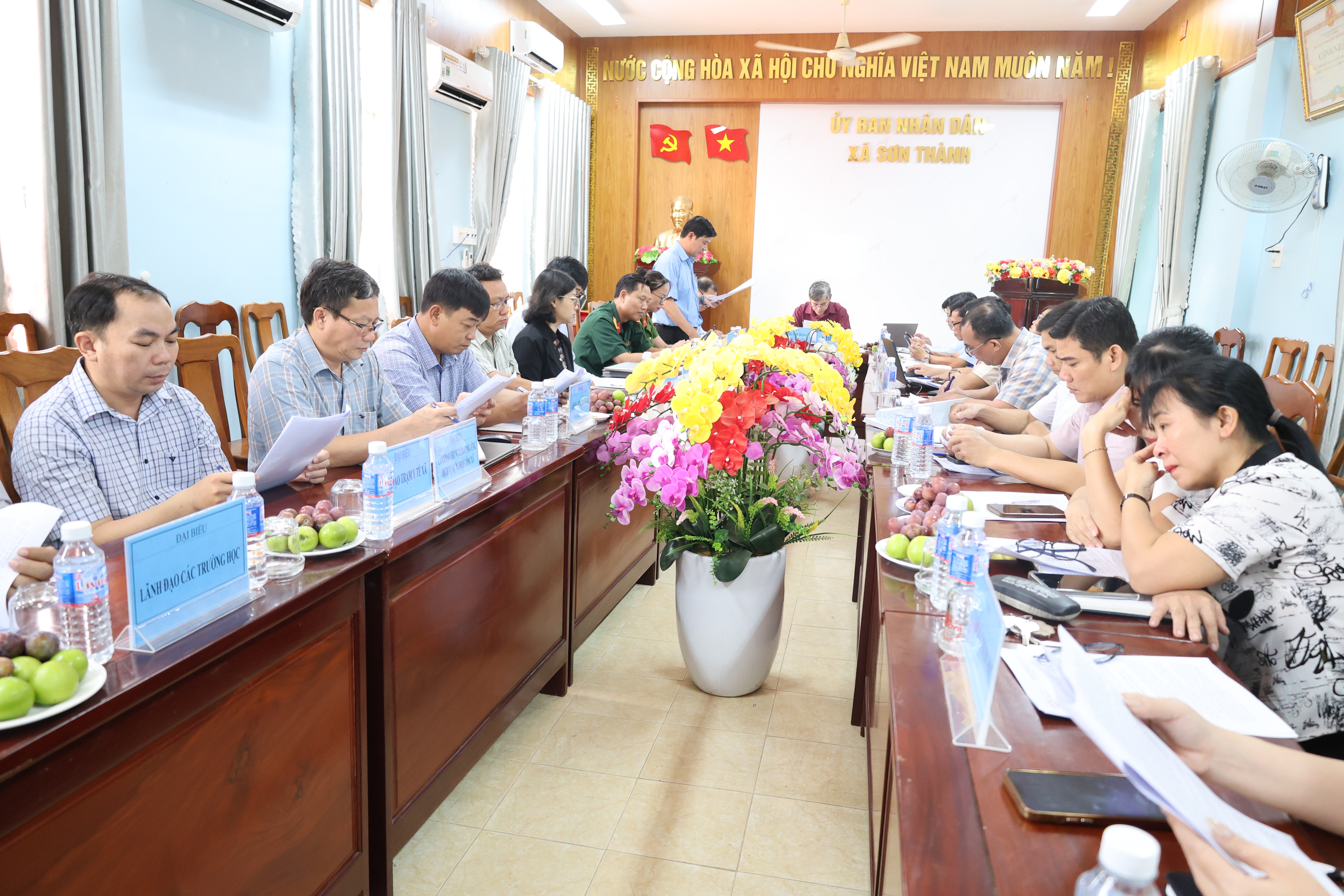 Ban Thường vụ Đảng ủy xã Sơn Thành làm việc với Ban Chấp hành Đảng ủy UBND xã