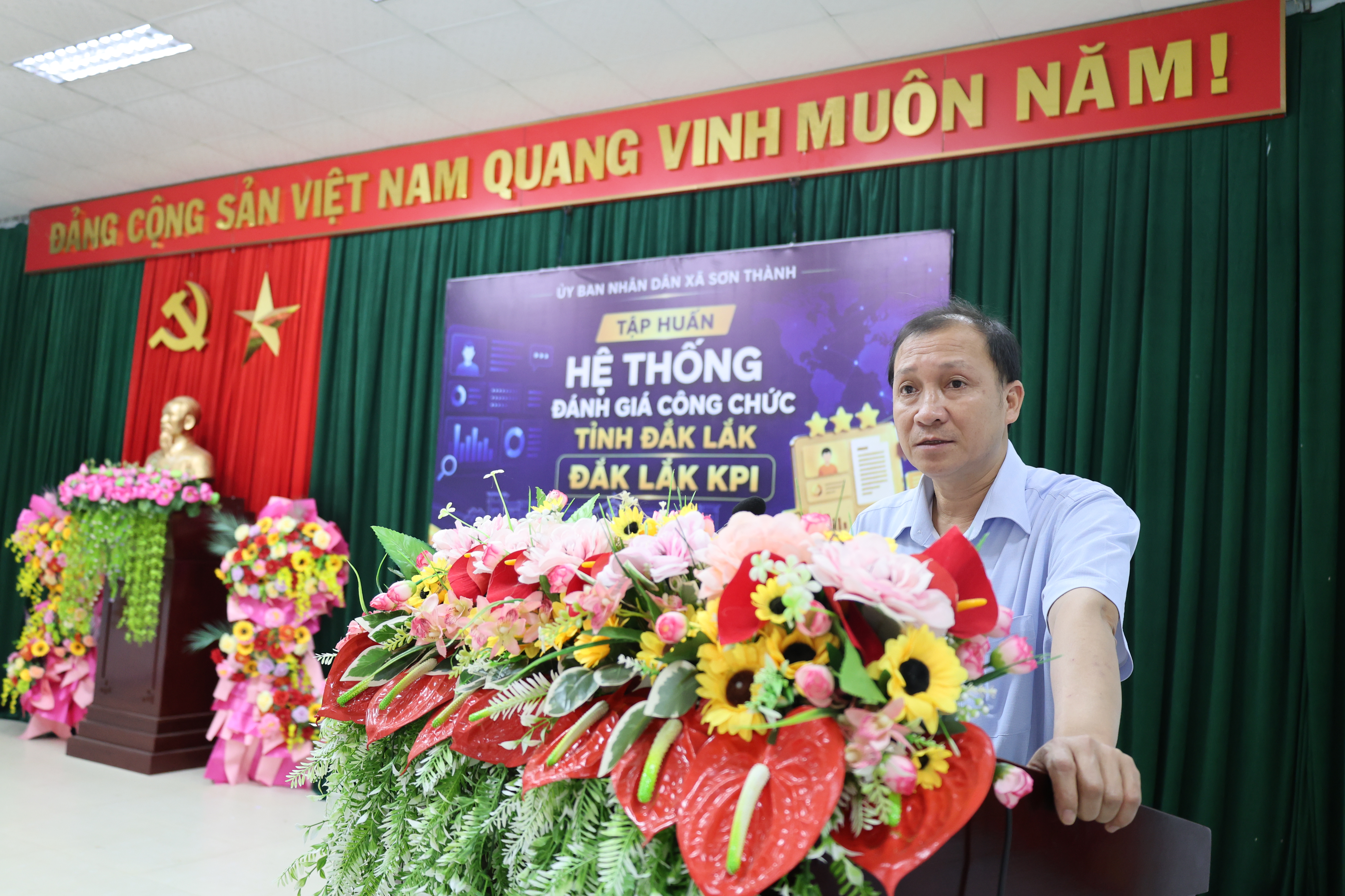 Sơn Thành: Tổ chức tập huấn triển khai Hệ thống đánh giá công chức theo chỉ số hiệu suất công việc (KPI)