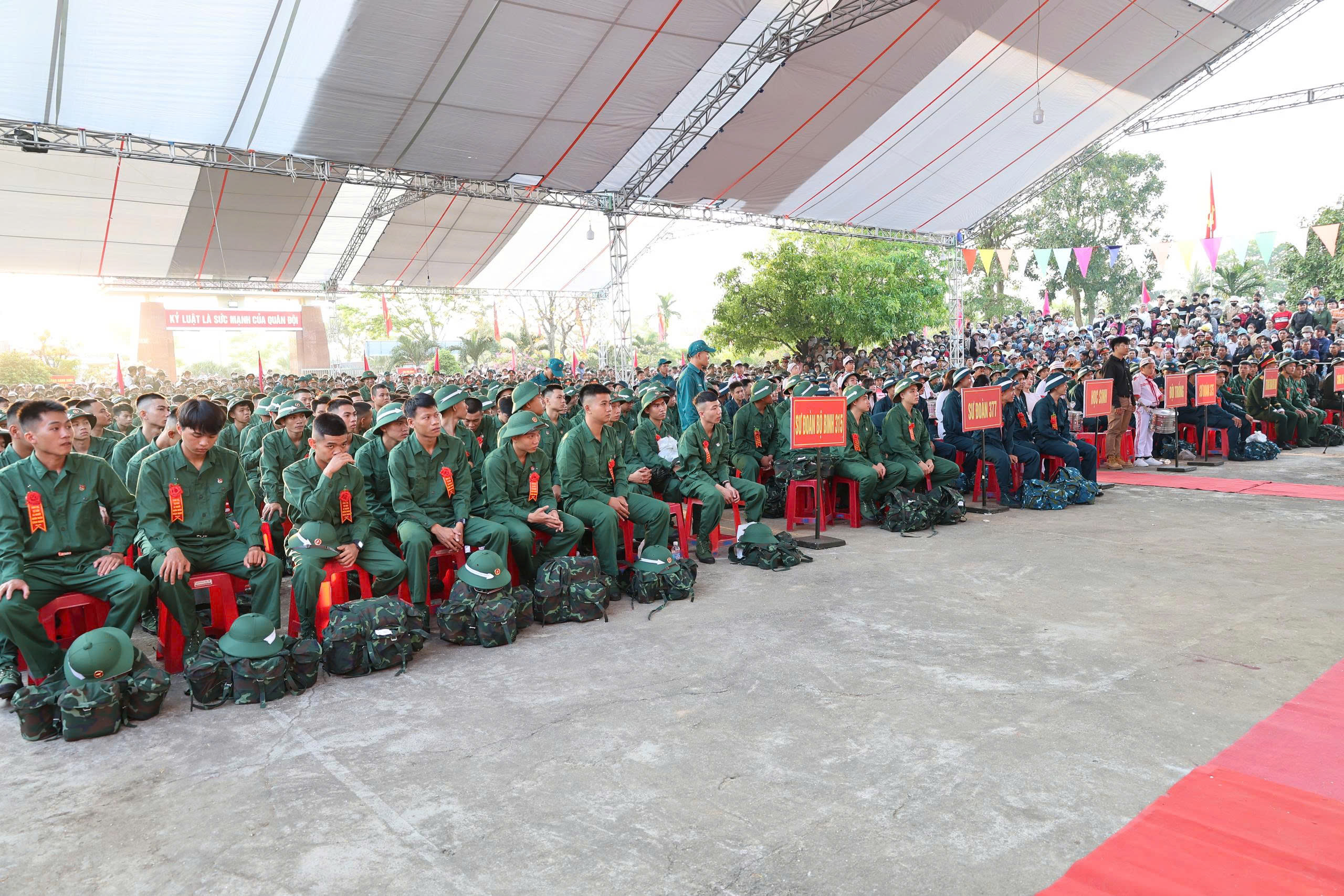 z7584943575064-2db56d97d80a41eb951634e6e9a5642f