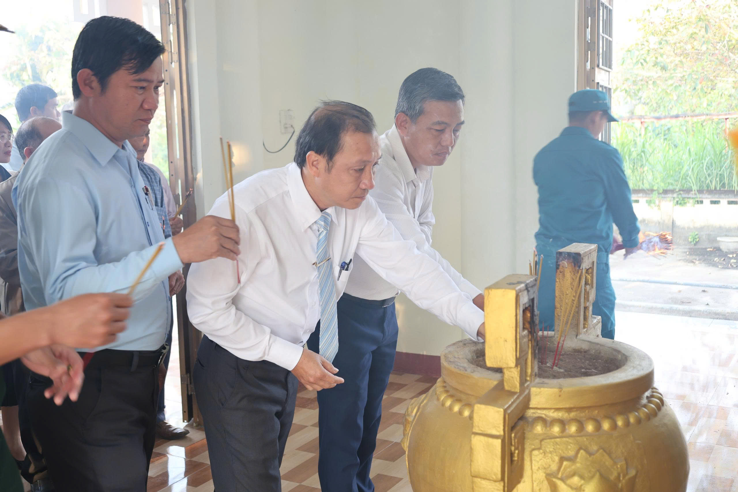 z7678638491973-35948b9d8130313c9f8647e8b604a4e0