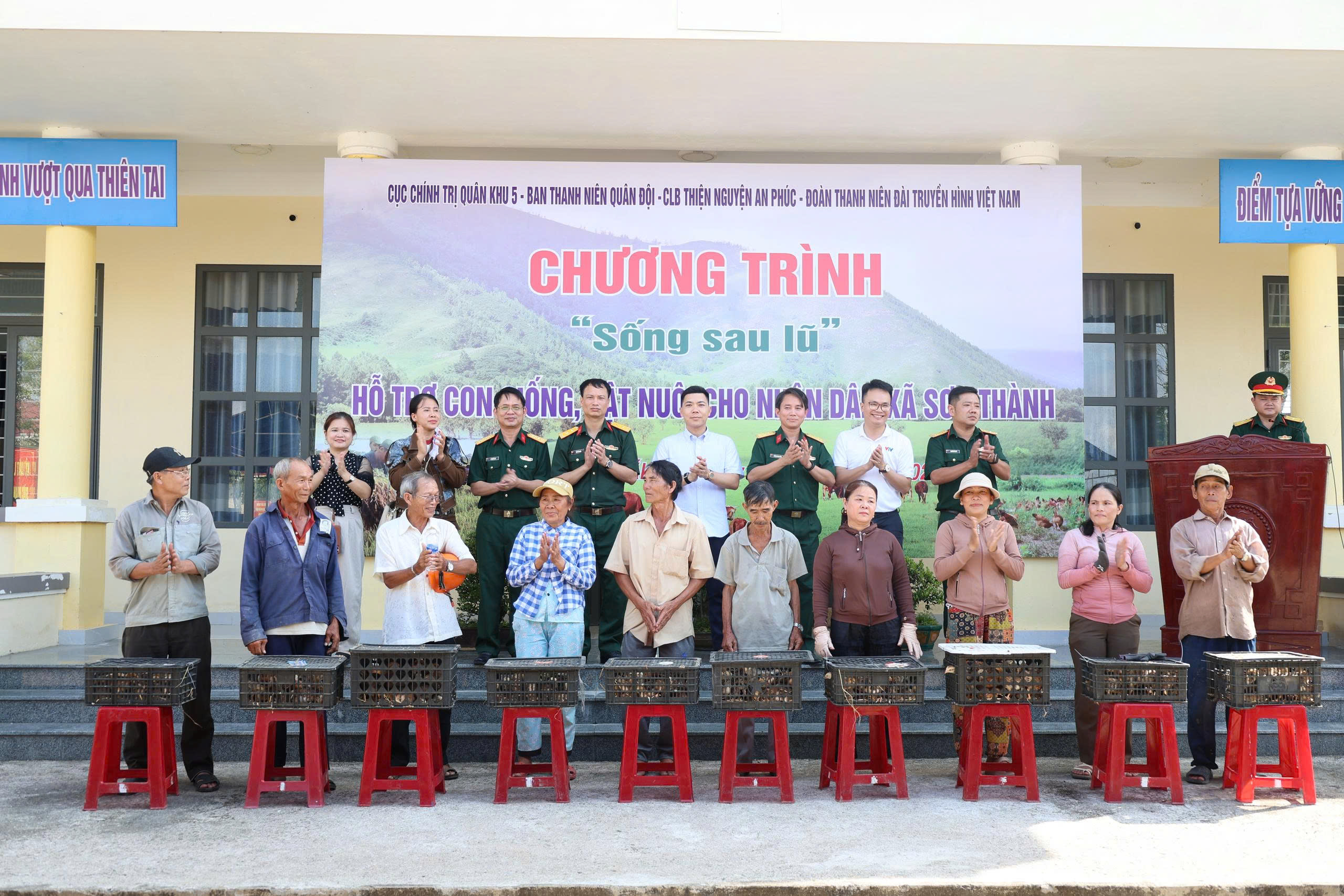 Sơn Thành: Chương trình “Sống sau lũ” hỗ trợ Nhân dân khắc phục hậu quả thiên tai năm 2025