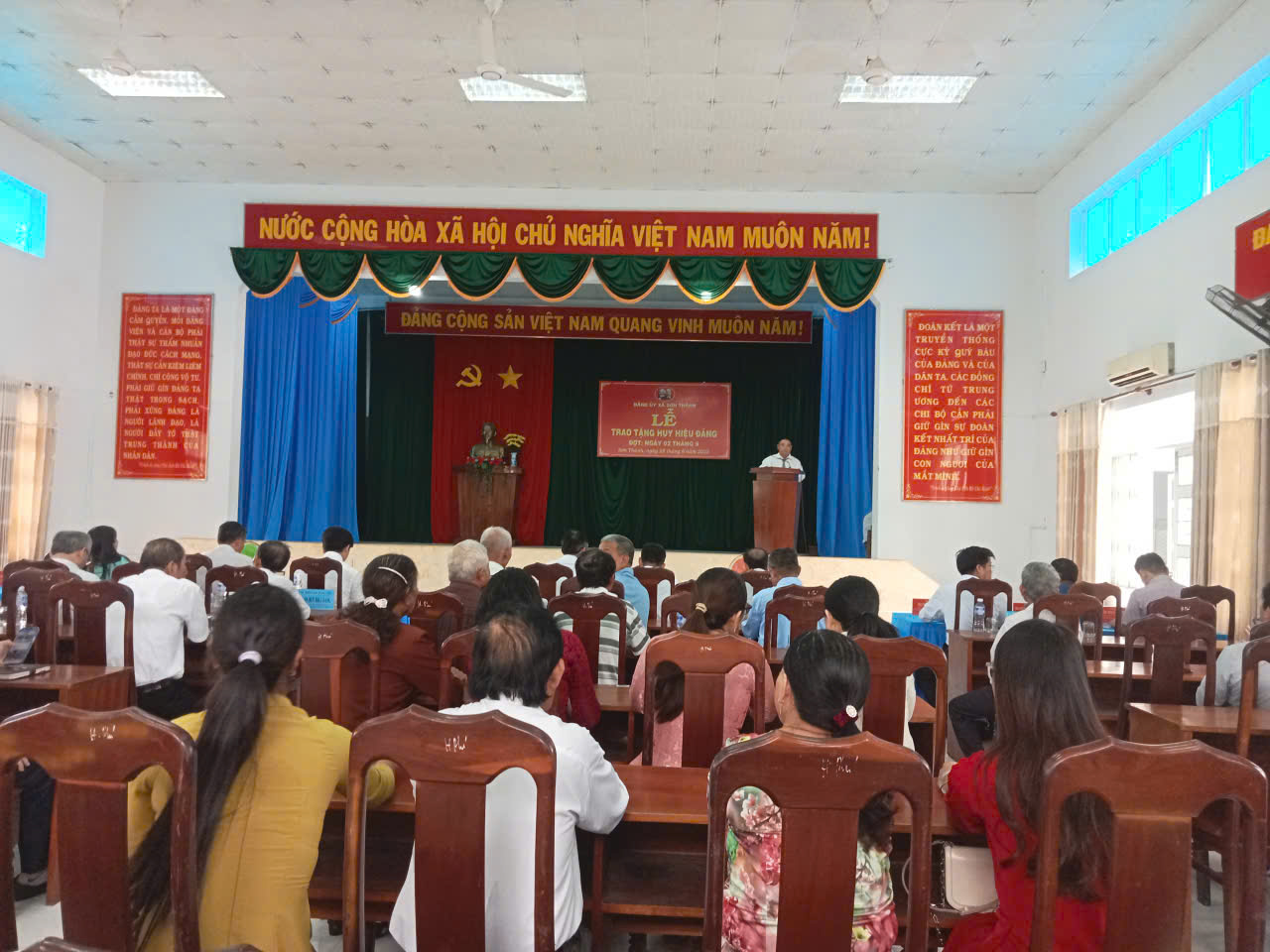 z6957341676392_3c6d3ecda517cfed1bd630ff1ad91212