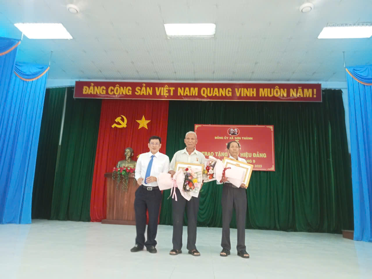 z6957341676996_6fbe9e60772d7b6f3588679fb1c332fc