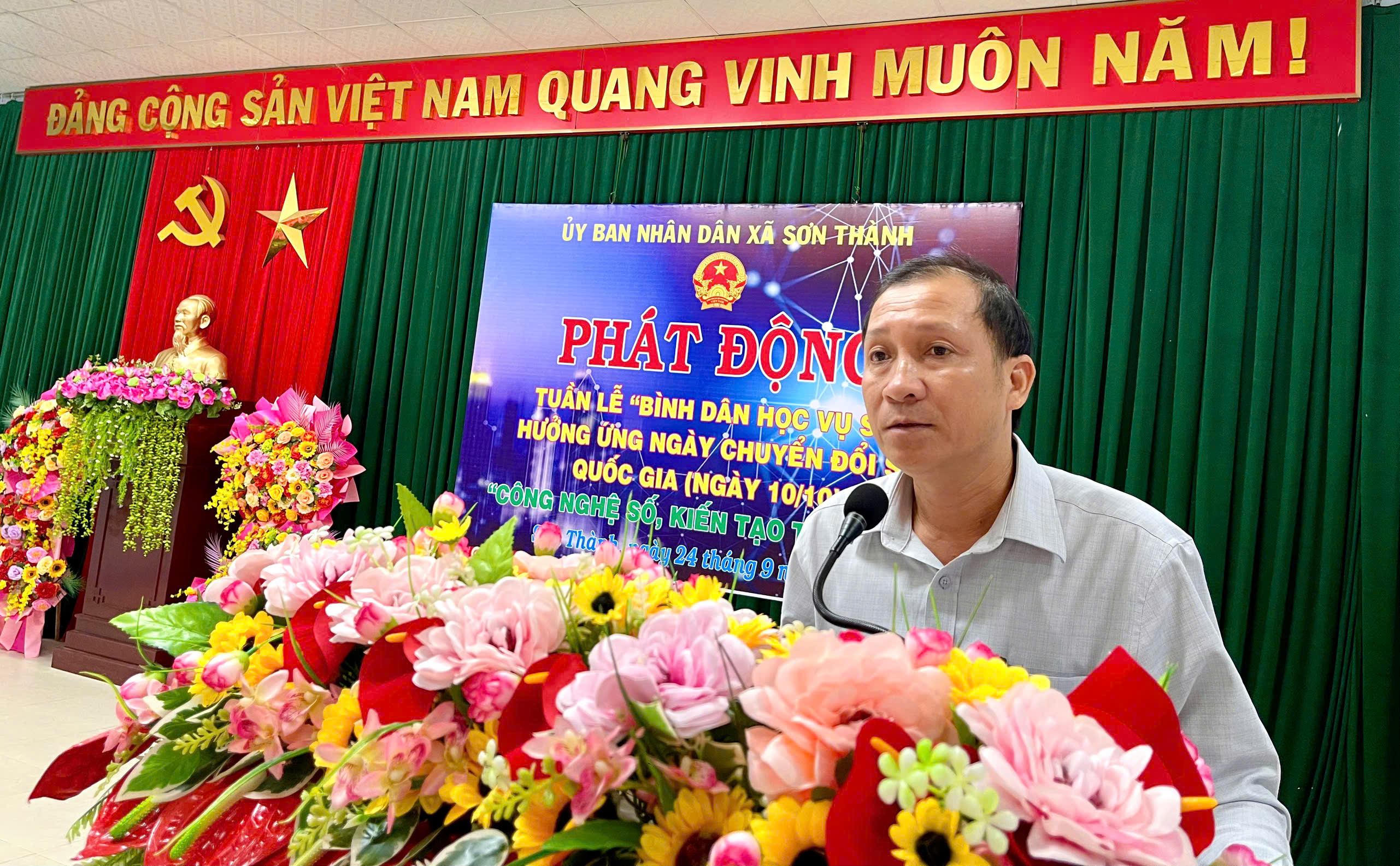 XÃ SƠN THÀNH PHÁT ĐỘNG TUẦN LỄ “BÌNH DÂN HỌC VỤ SỐ”, HƯỞNG ỨNG NGÀY CHUYỂN ĐỔI SỐ QUỐC GIA 01/10