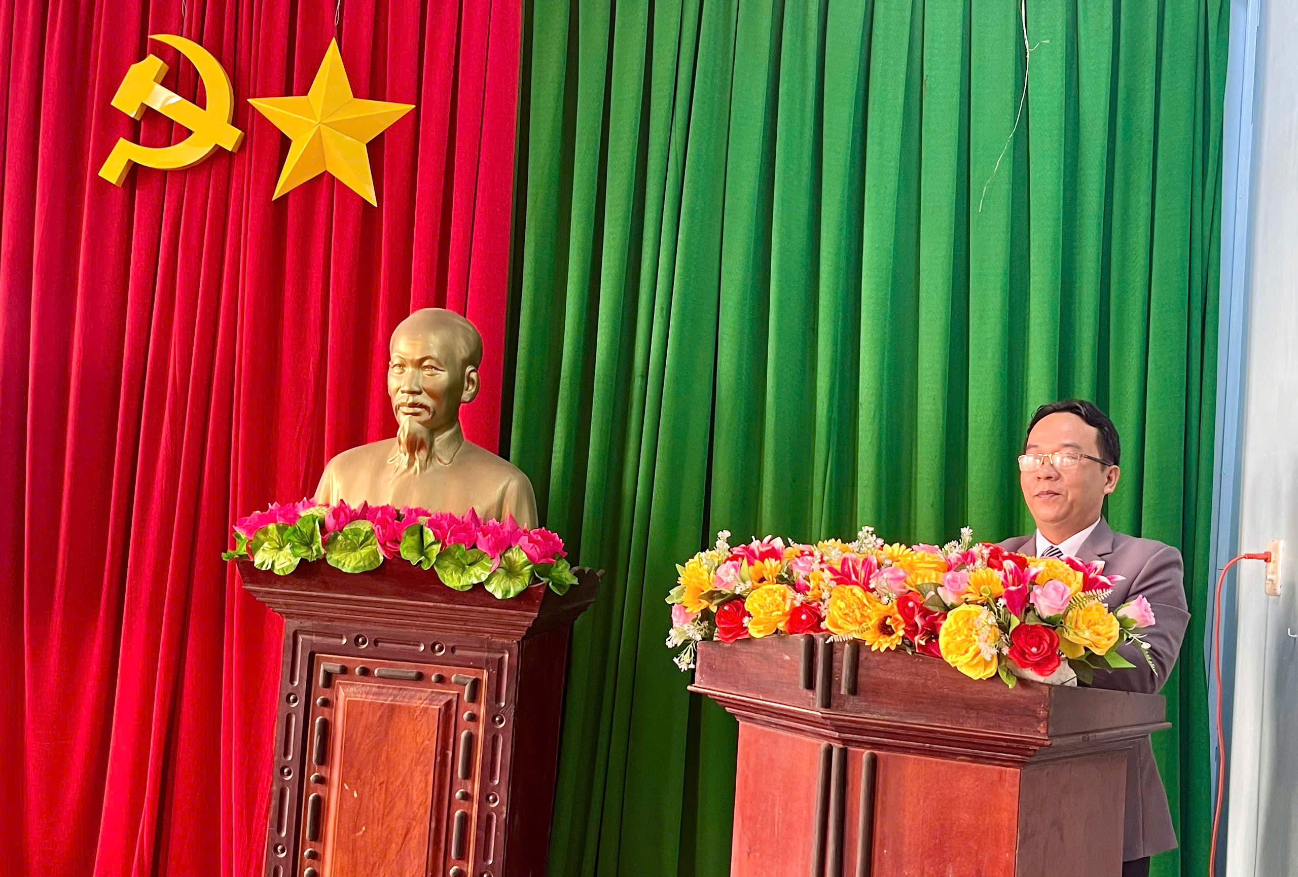 z7331308772602_df7d1925d3d1e85d76fe7d9caba749d1